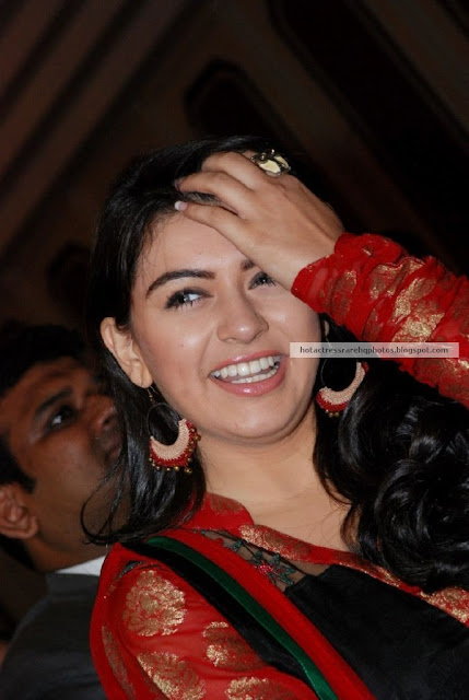 Hot Indian Actress Rare Hq Photos Hansika Motwani Unseen Beautiful Smiling Photos In Black